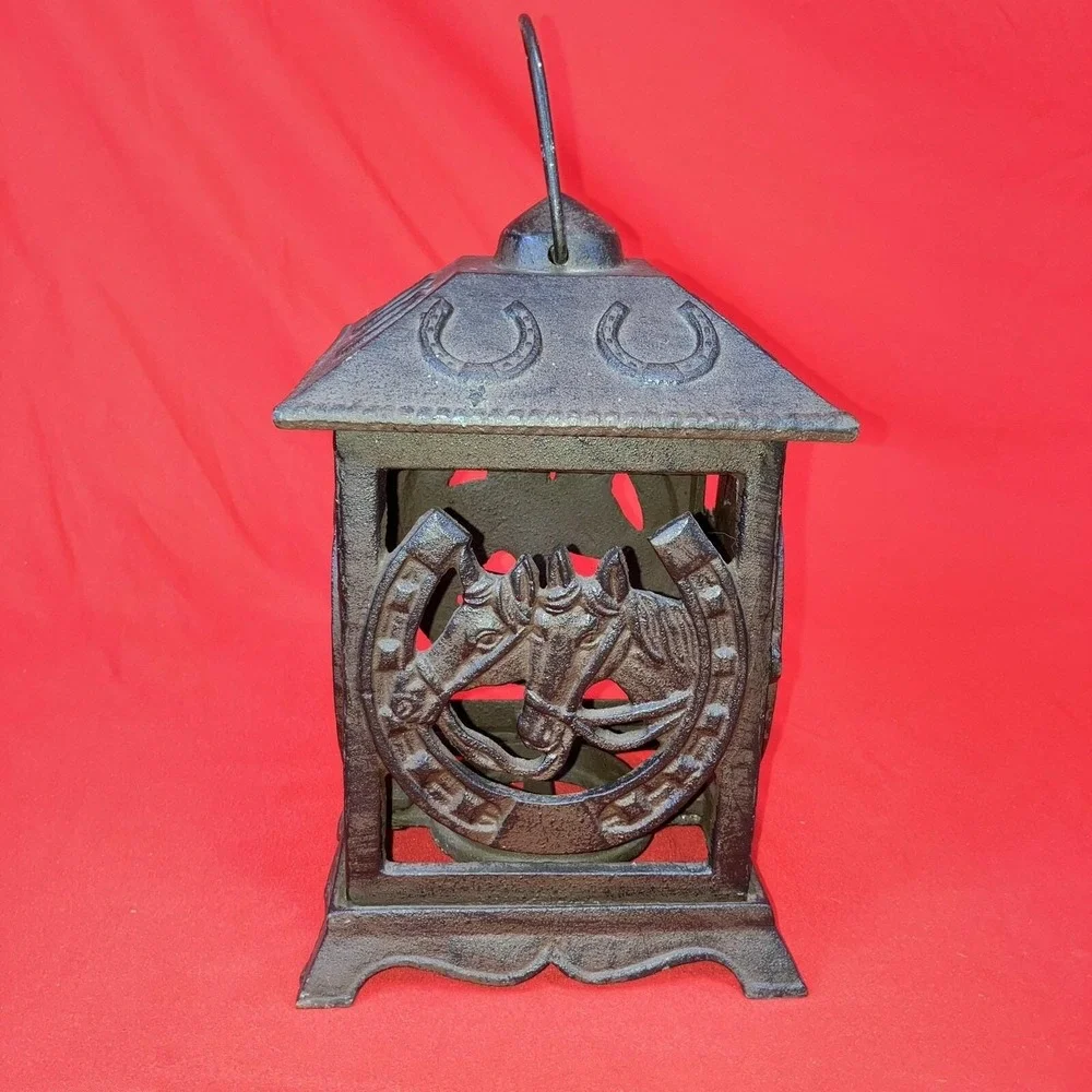 Vintage Lucky Horse Shoe Cast Iron Lantern / Equine Garden Lighting / 11.5″h